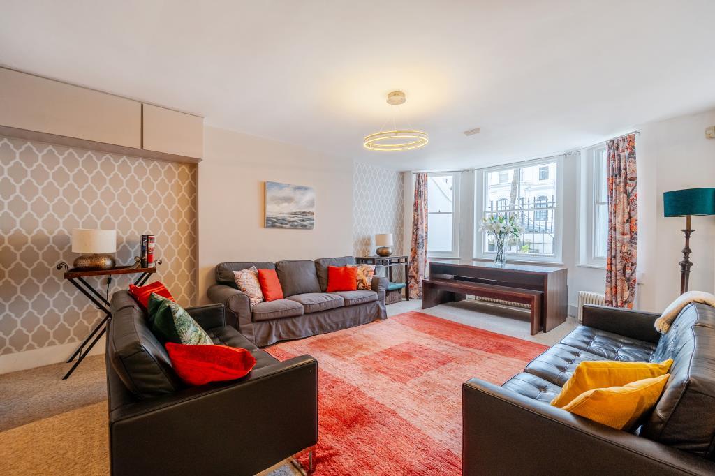 Main image of property: Palace Gardens Terrace, Kensington, W8