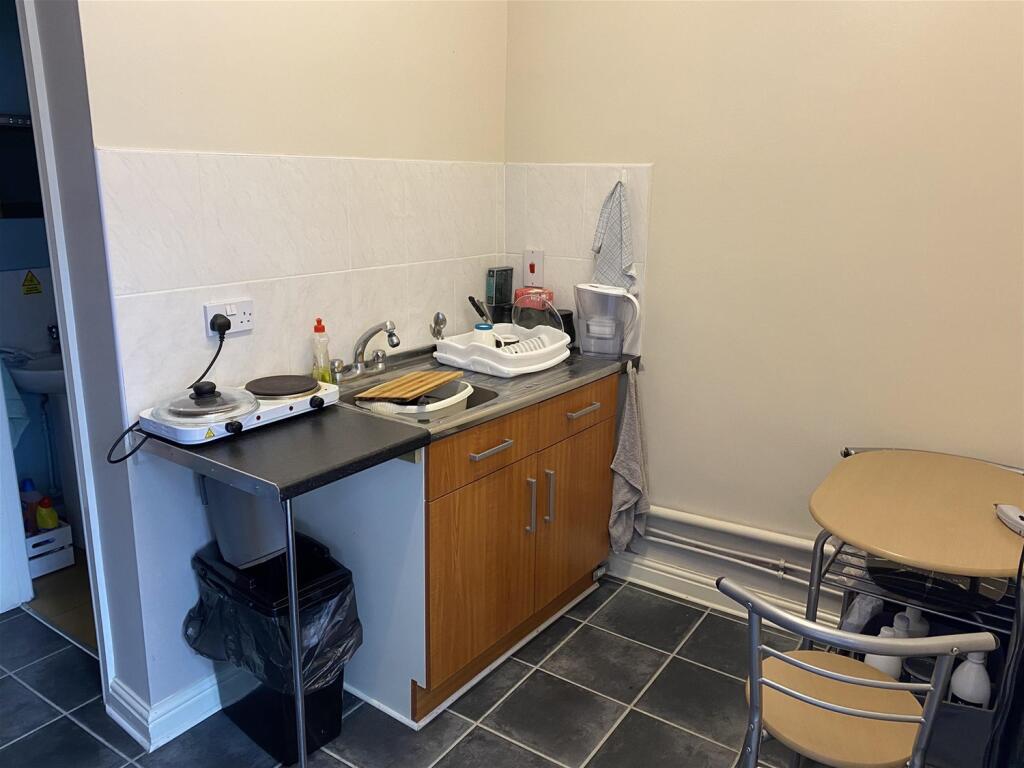 Additional image 8 of A POPULAR UNISEX SALON, Old Hill, Cradley Heath