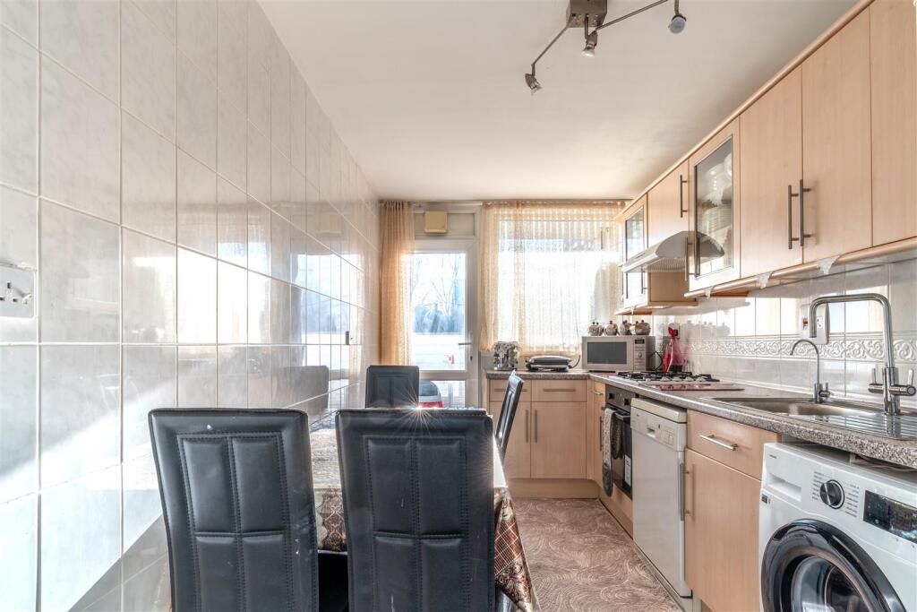 Apartment in London - View 5