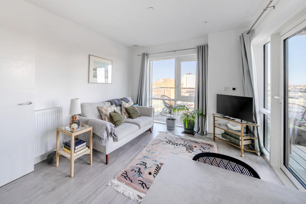 Main image of property: Longfield Avenue, London