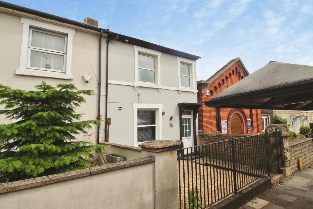 Main image of property: Devizes Road, Swindon, SN1