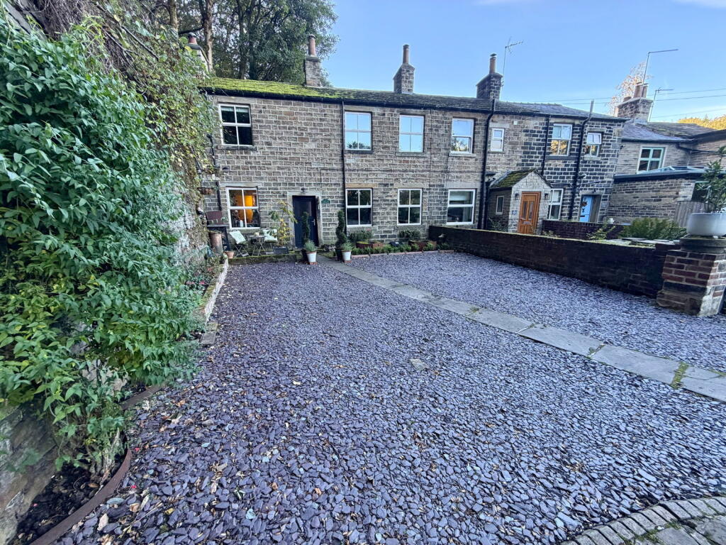 House in Huddersfield, Gilthwaites Estate, Denby Dale
