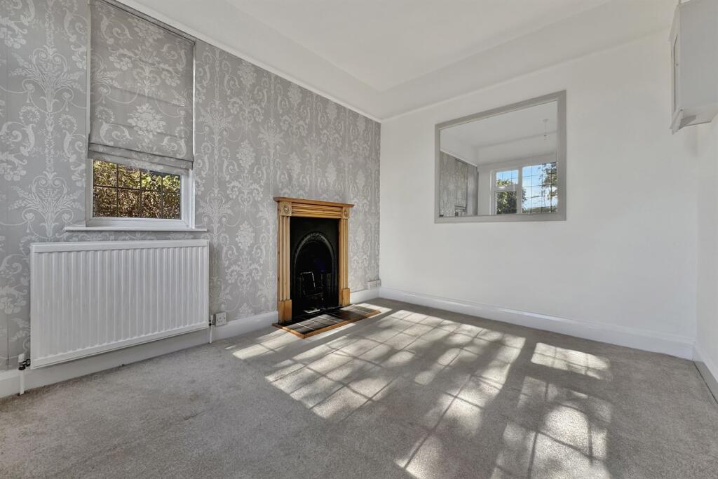 House in Chichester, Birdham - View 3
