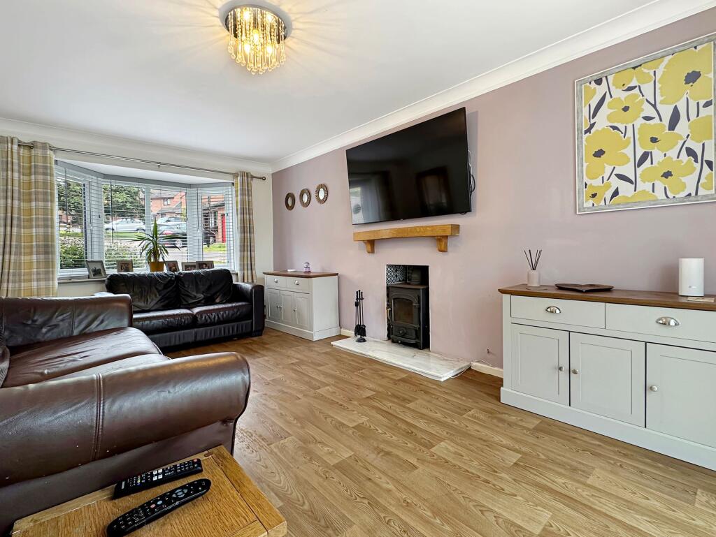 House in Newport, Hunny Hill - View 3