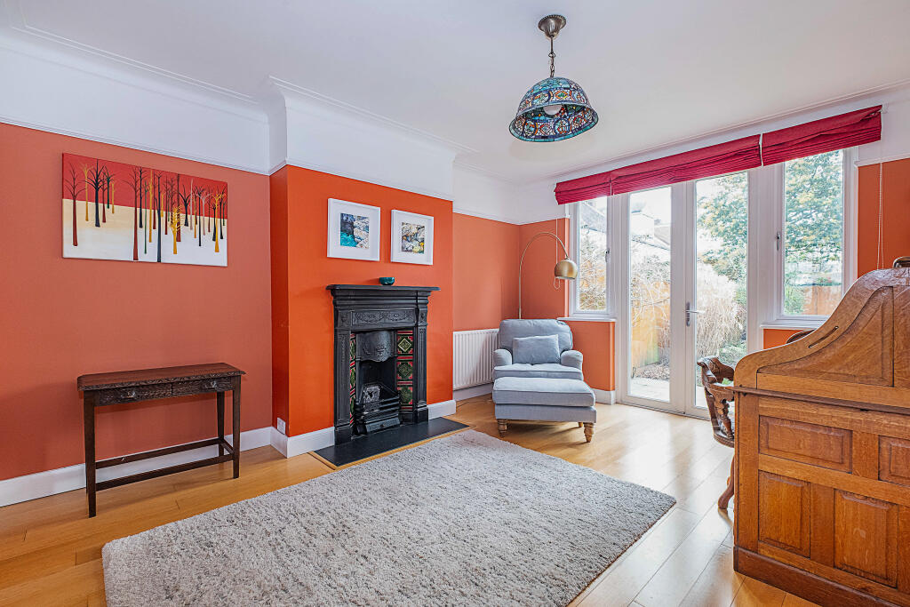 House in Twickenham - View 4