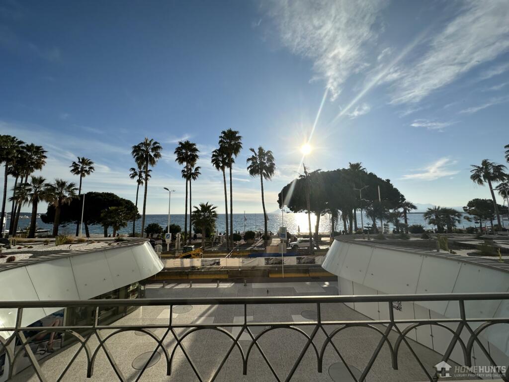 Main image of property: Provence-Alps-Cote d`Azur, Alpes-Maritimes, Cannes