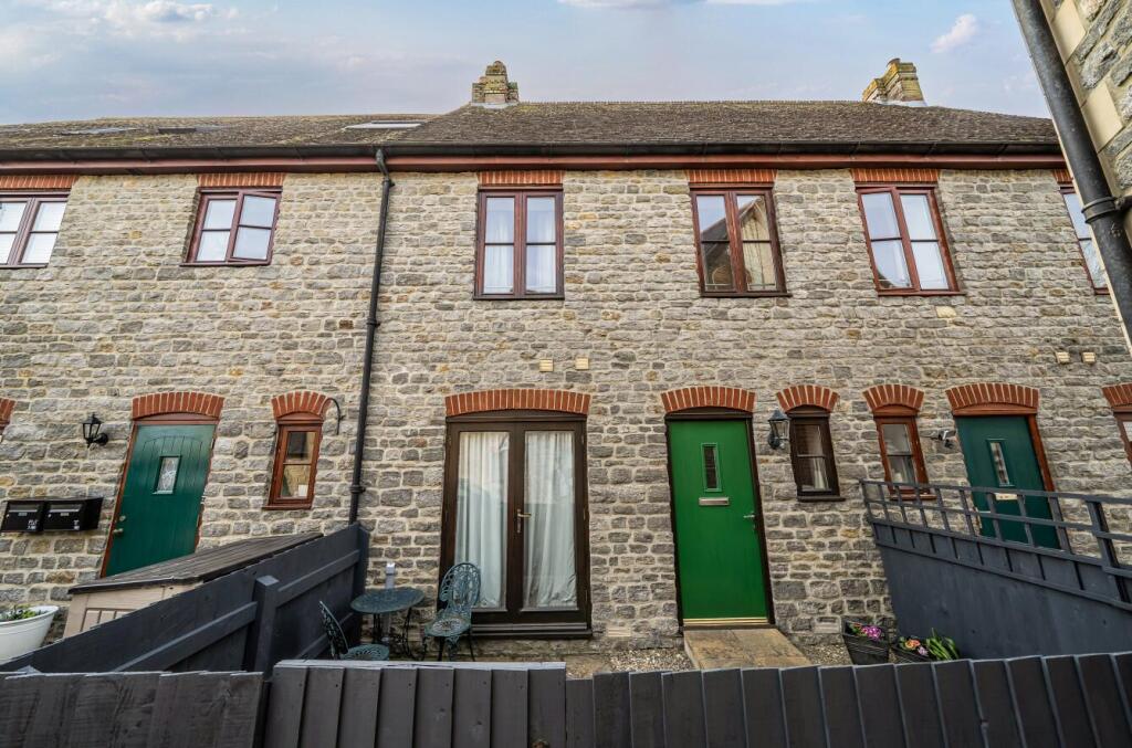 Additional image 26 of High Street, Henstridge, Templecombe