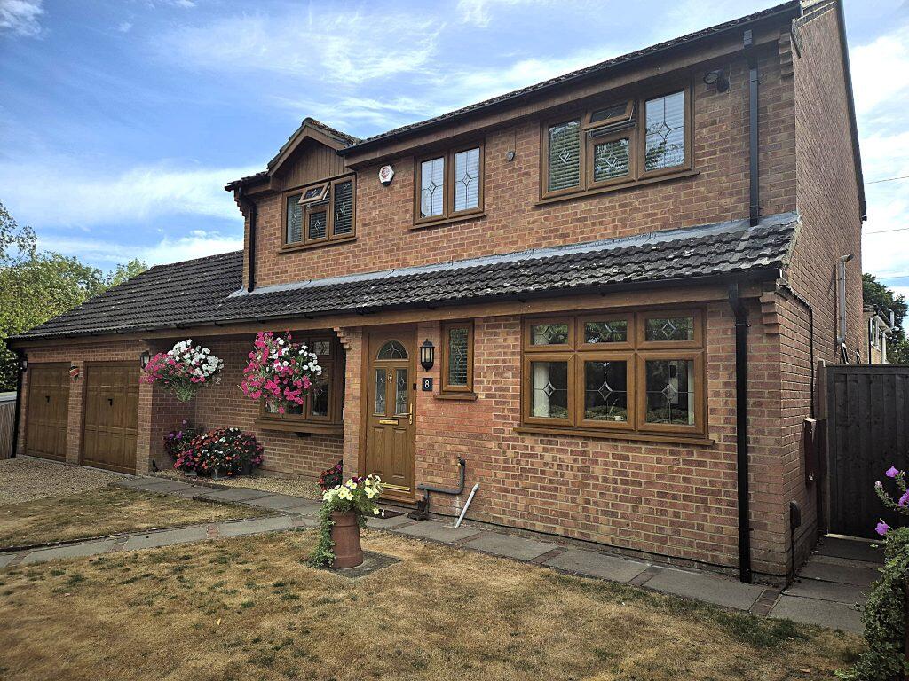 Main image of property: 8 Doorland Gardens, West Totton, Southampton, SO40 8WR