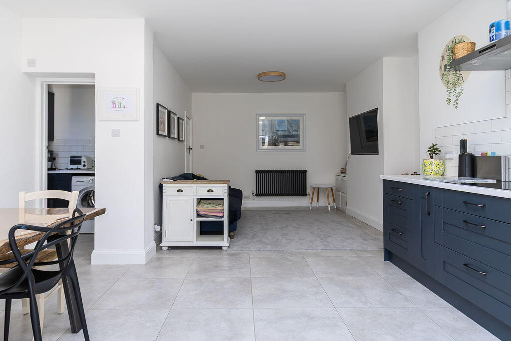 House in Penarth, Vale of Glamorgan - More