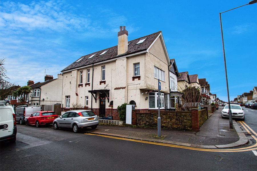 Main image of property: Fairmead Avenue, Westcliff-on-Sea