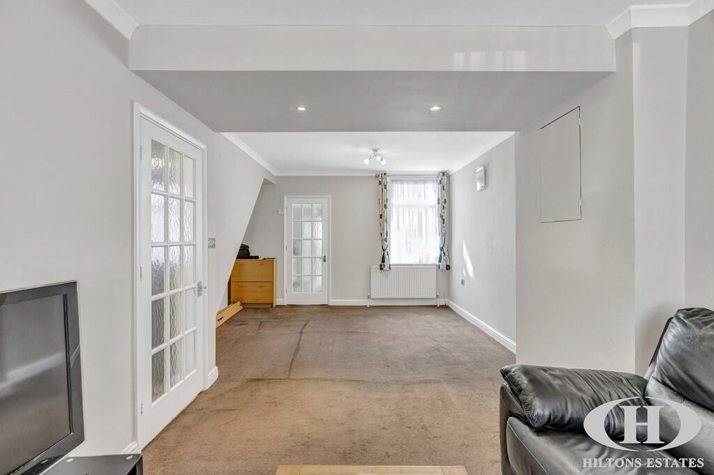 House in Southall - View 3