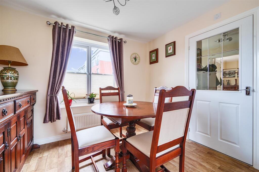 Vesey Court, Wellington, Telford photo 4