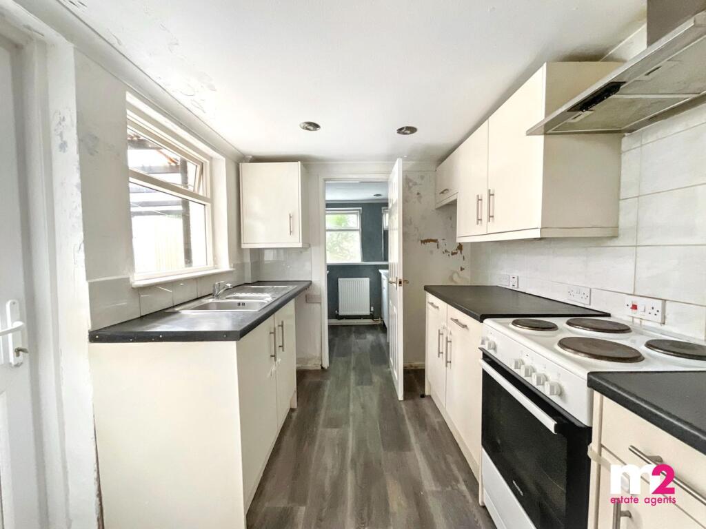 House in Newport, City Centre, Stow Hill - More