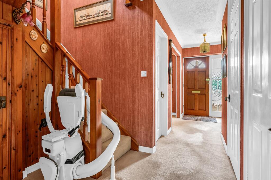 House in Knebworth - View 4