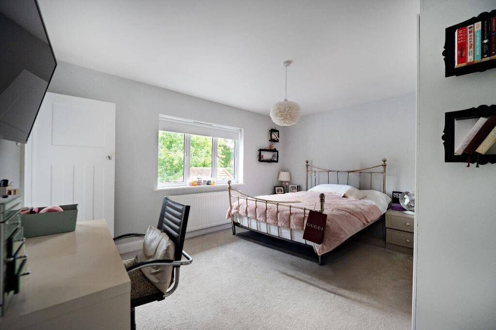 Additional image 11 of Bradmore Way, Brookmans Park, AL9