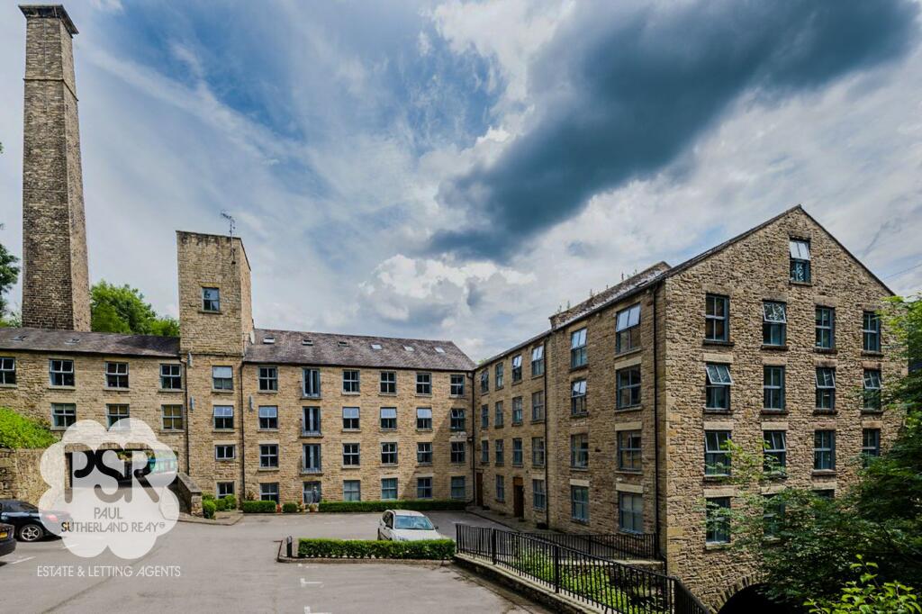 2-bed flat on Hyde Bank Road, New Mills, SK22, £190,000