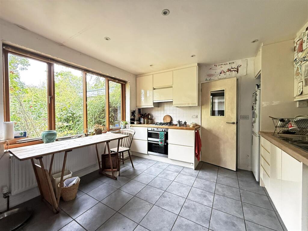 Habberley Road, Pontesbury, Shrewsbury photo 5