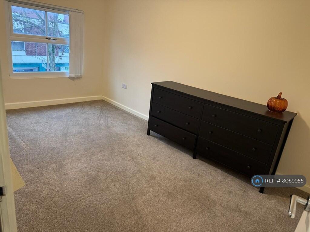 Apartment in Nuneaton and Bedworth, Abbey Green - View 5