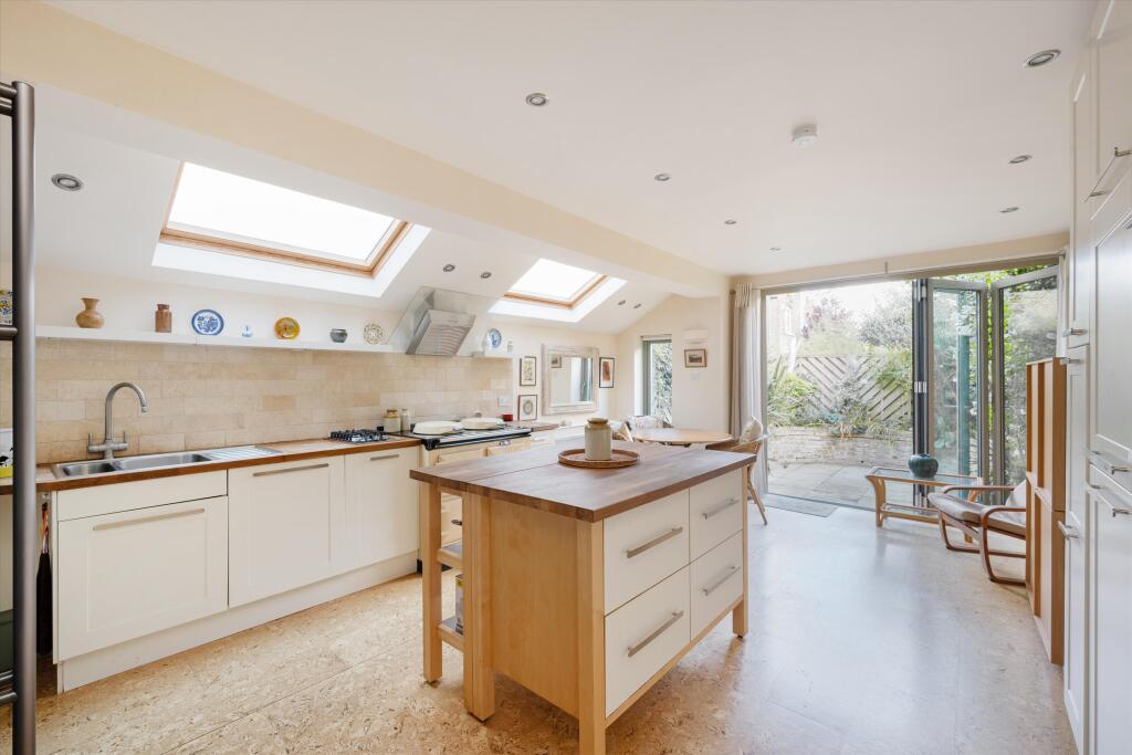 Tennyson Road, London, NW6 photo 3