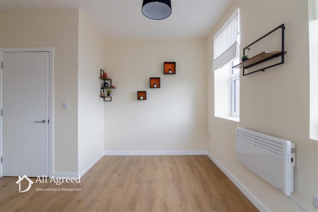 Apartment in Ilkeston - More