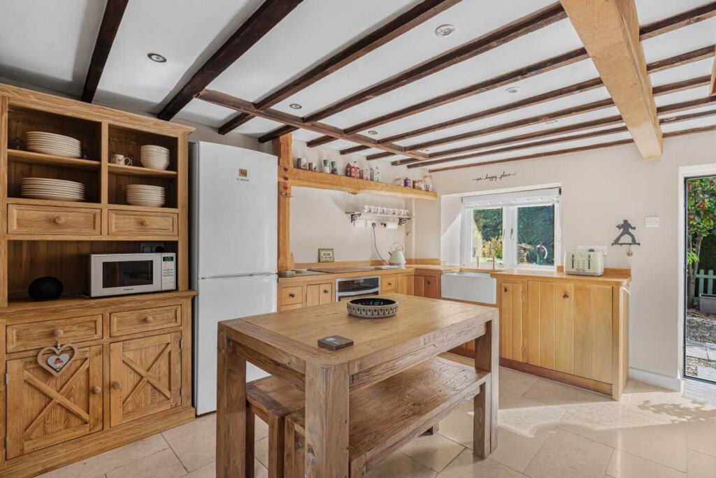 House in Cotswold, Withington - More