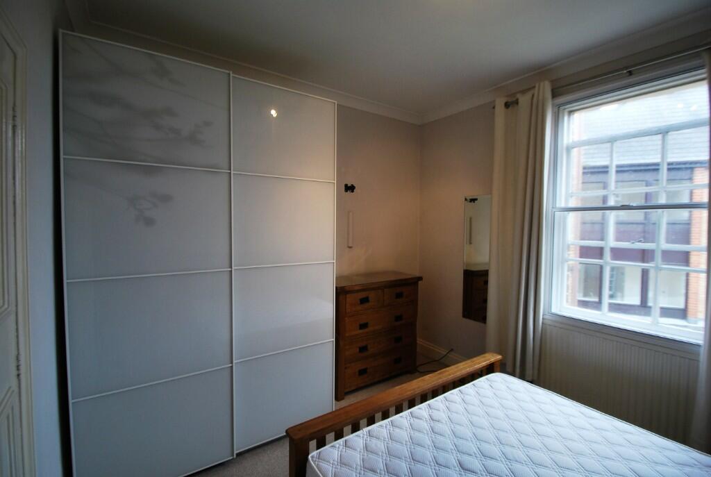 Regent Court, Reading, Berkshire, RG1 photo 5