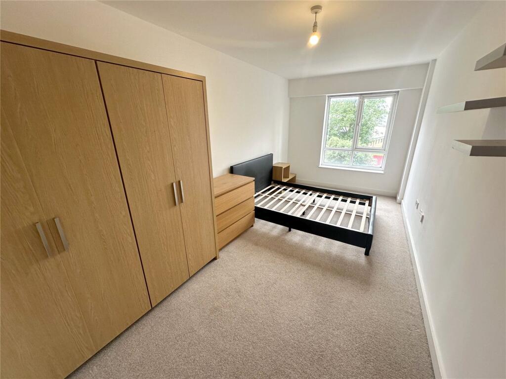 Apartment in London - More
