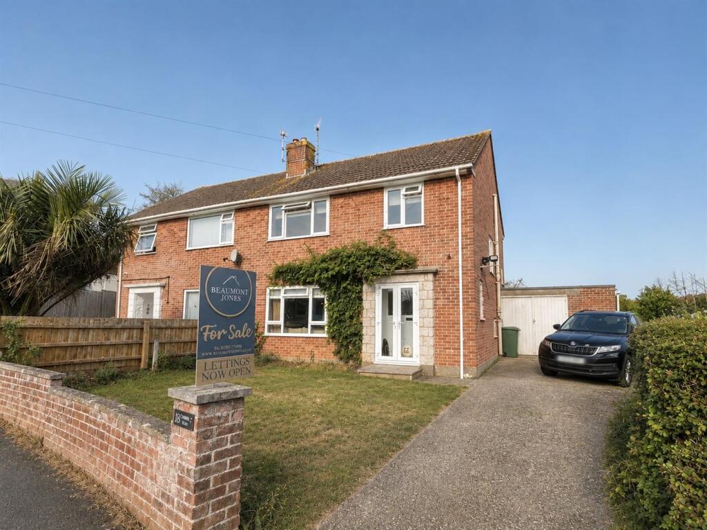 Main image of property: Chalbury Close, Preston