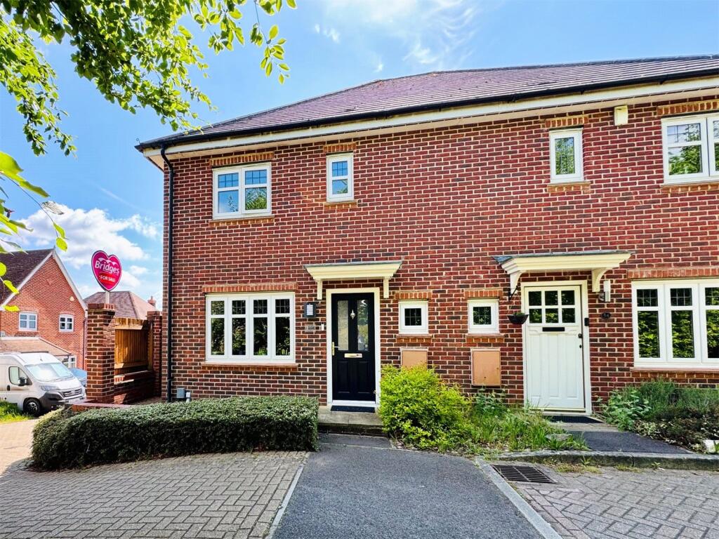 Main image of property: Chineham Close, Fleet, Hampshire, GU51