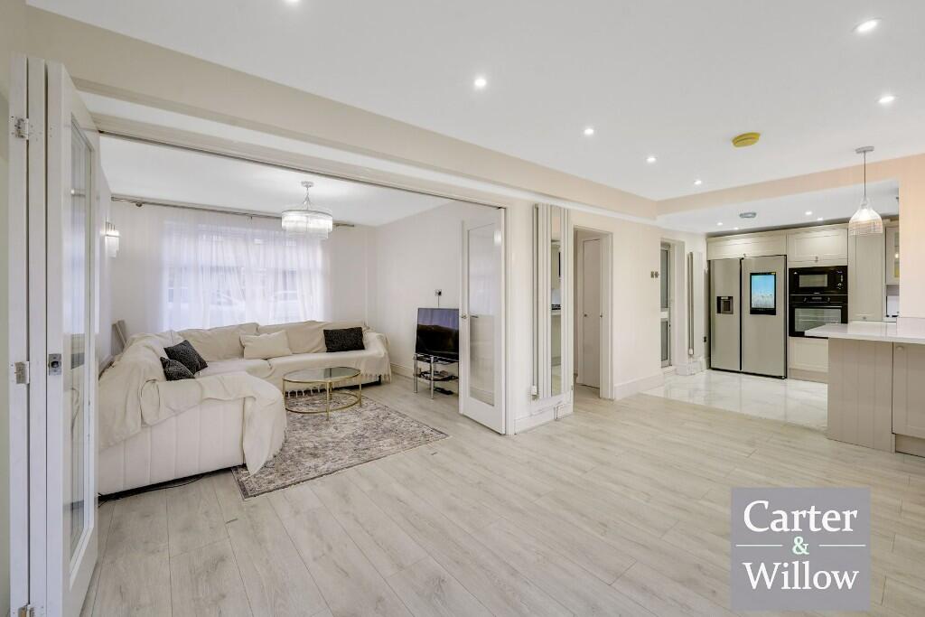 2-bed semi-detached on Bosworth Road, Dagenham, £425,000