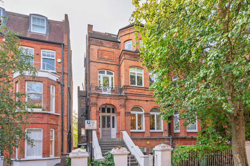 Apartment in London - View 2