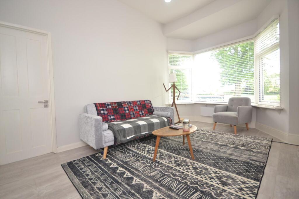 Main image of property: Kentwood Hill, Tilehurst, Reading