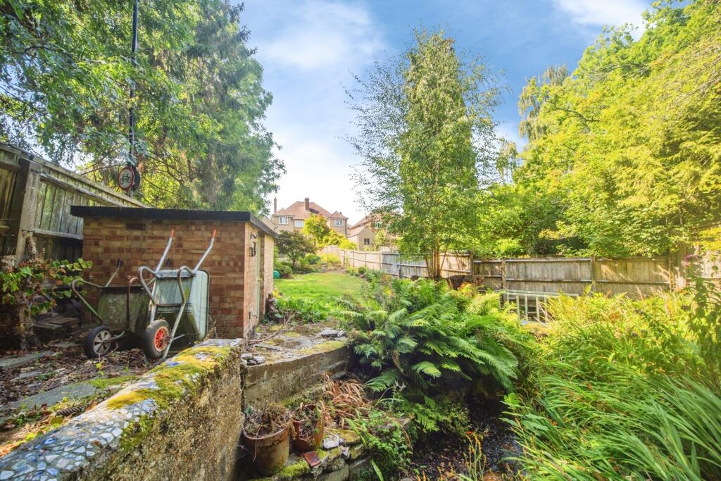 House in Southampton - More