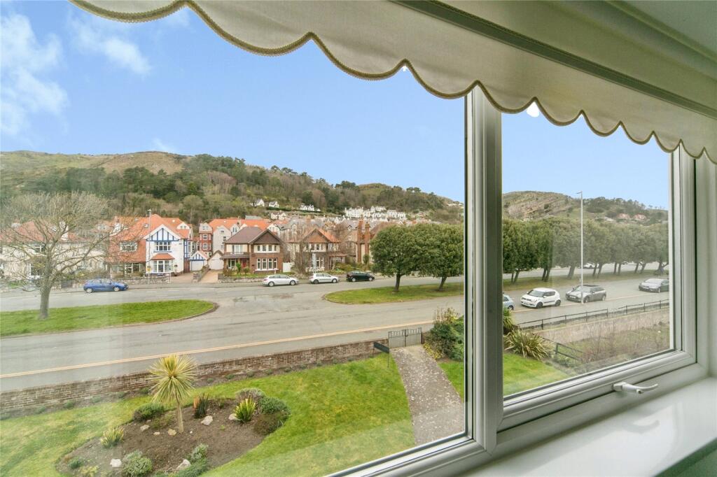 Apartment in Llandudno - View 5