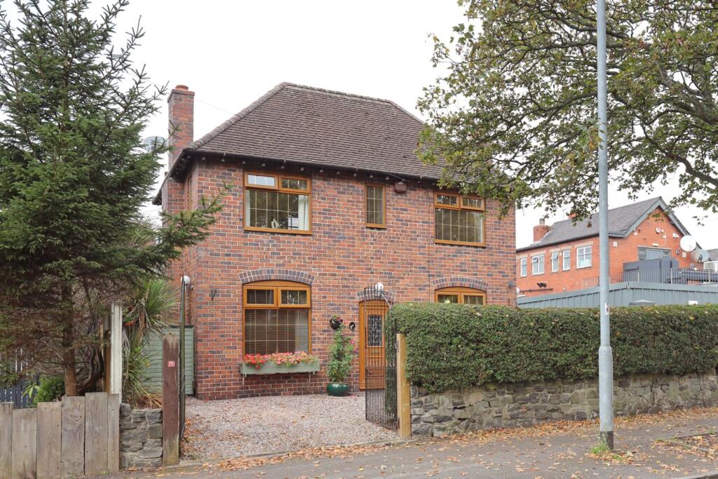 Main image of property: The Avenue, Hartshill, ST4