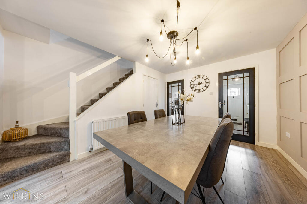 House in Kingsbury - View 4
