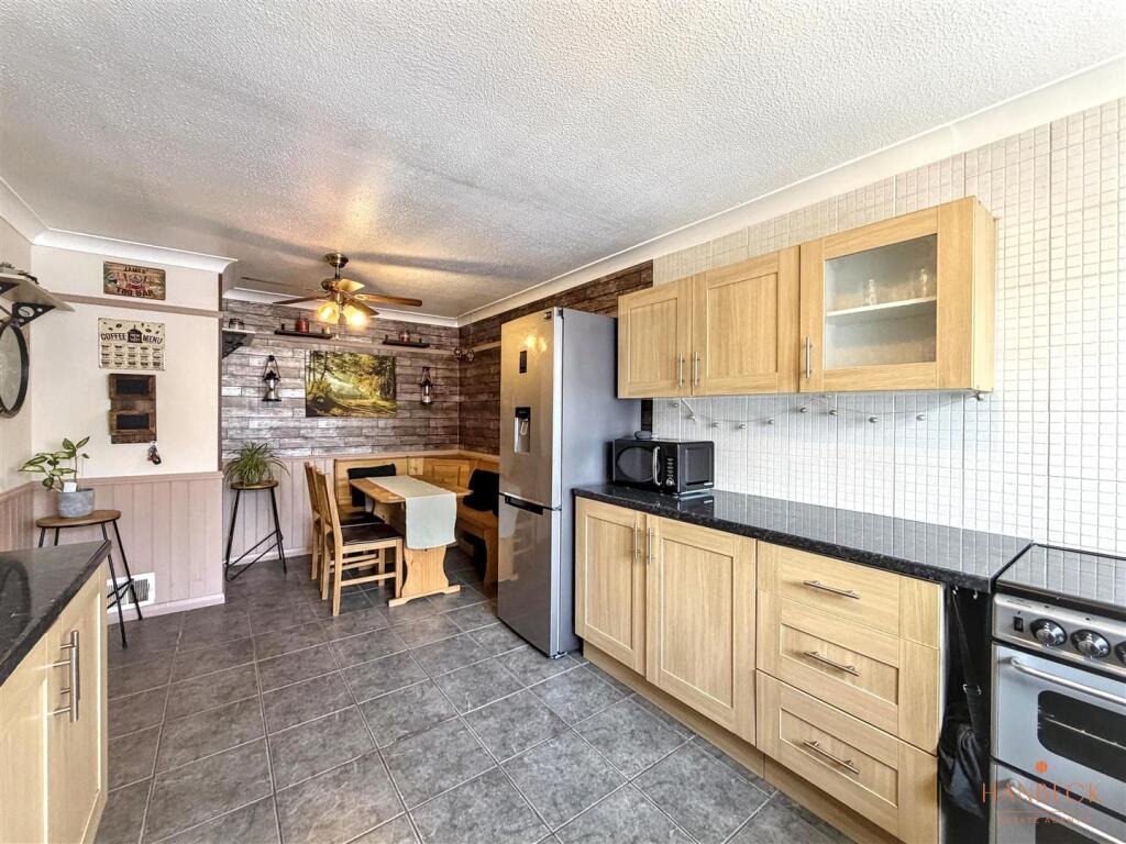 Broadstone Close, Bransholme, Hull - View 4