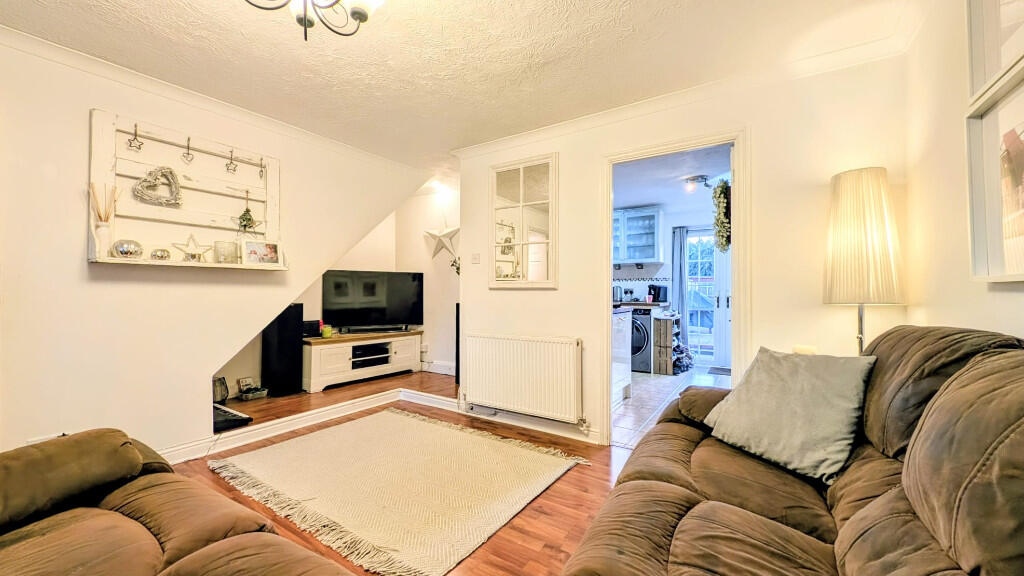 House in East Hampshire, Bordon, Whitehill - View 3