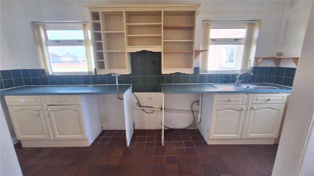 Ffordd Gwynedd, Llandudno, Conwy, LL30 photo 5