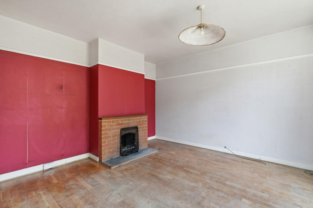 House in Bishop's Stortford, Hockerill - View 2