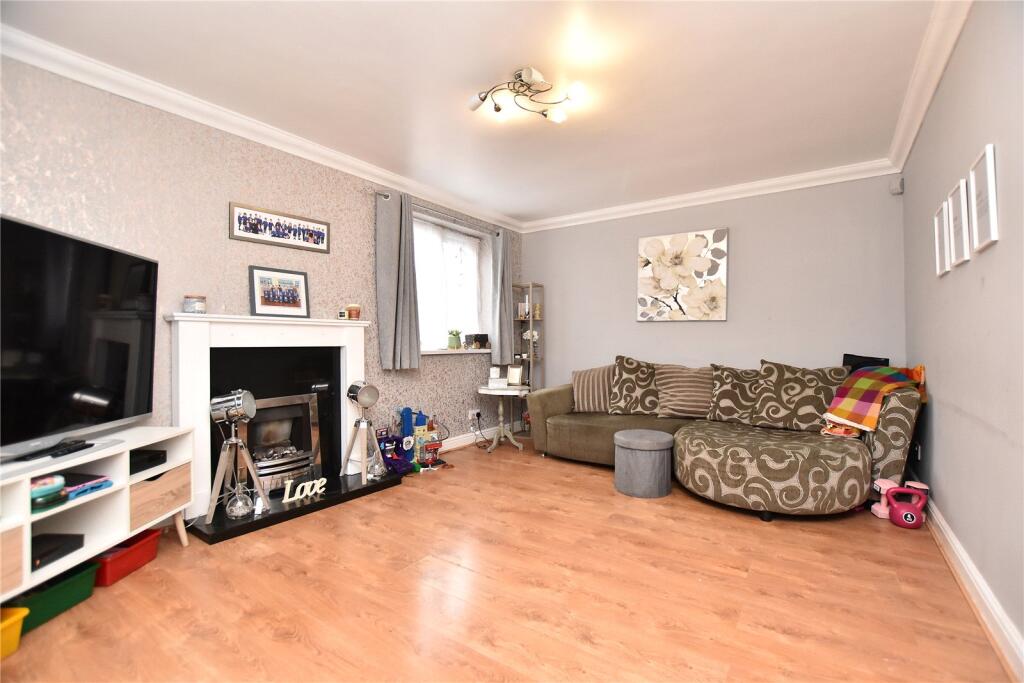 Halifax Road, Hursthead, Rochdale, Greater Manchester, OL12 photo 3