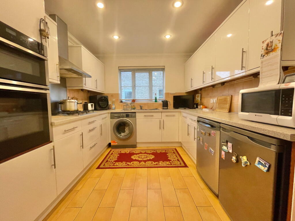 House in Peterborough - View 4