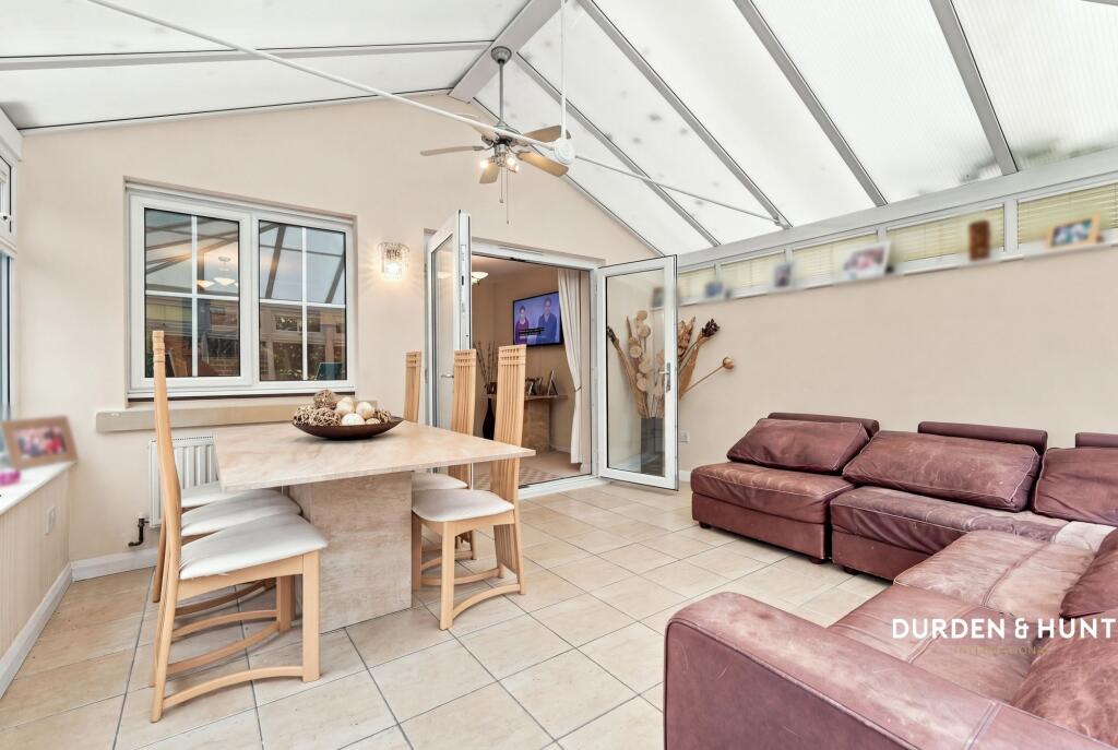 Retreat Way, Chigwell, IG7 photo 4