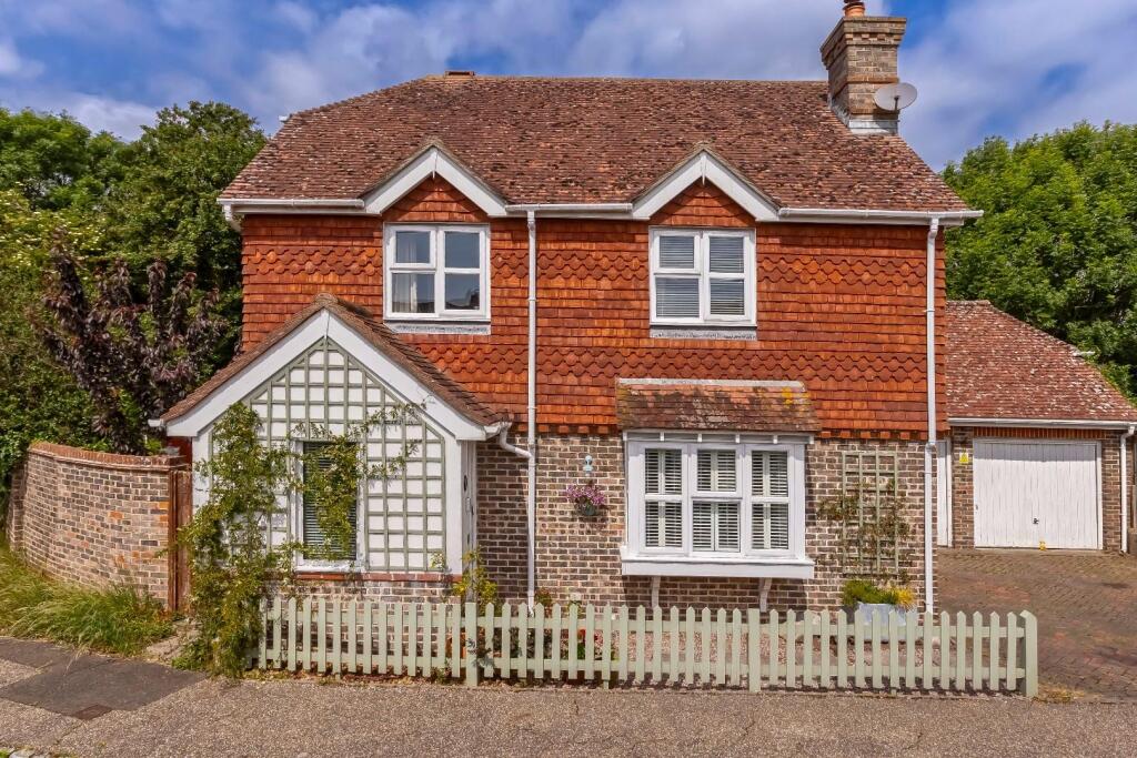 Main image of property: Florlandia Close, Lancing