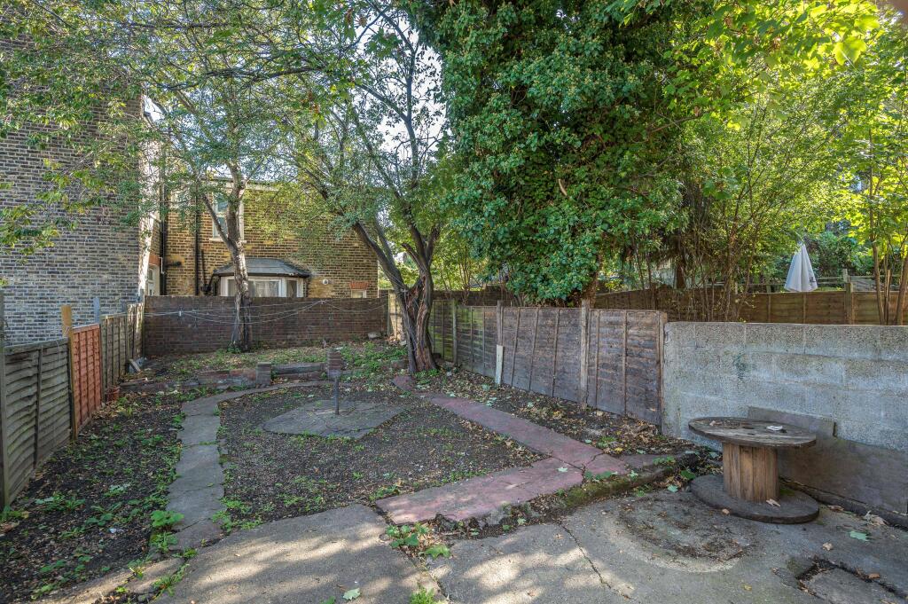 2 bedroom ground floor flat for rent