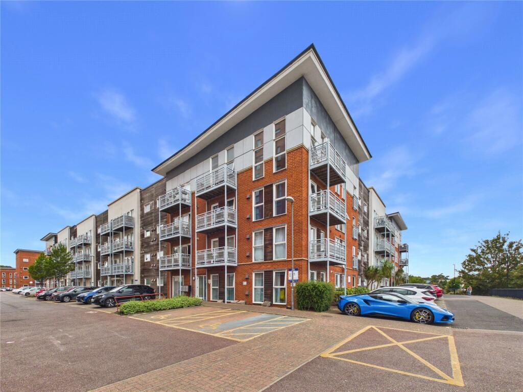 Main image of property: Reavell Place, Ipswich, Suffolk, IP2