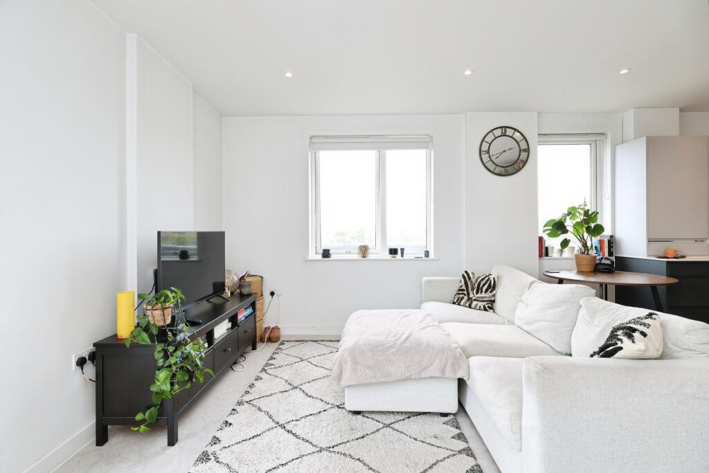 Apartment in London - View 2