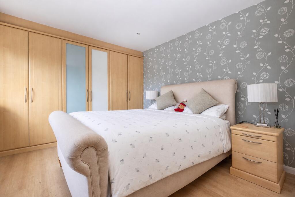 House in Kingston upon Thames - View 5