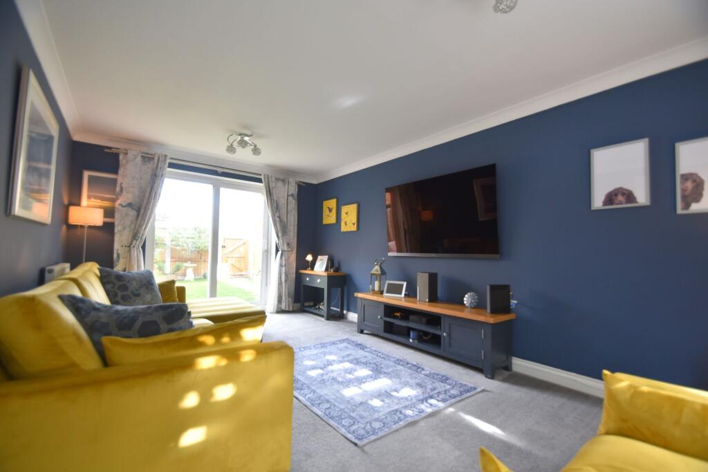 Flawn Way, Eynesbury, PE19 photo 2