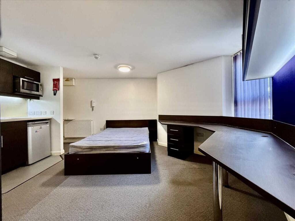 Apartment in Plymouth, Greenbank - View 4